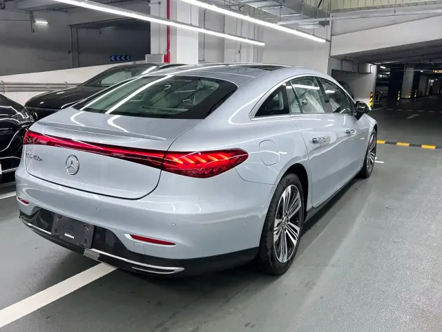 Mercedes-Benz EQS — Фото автомобиля 5