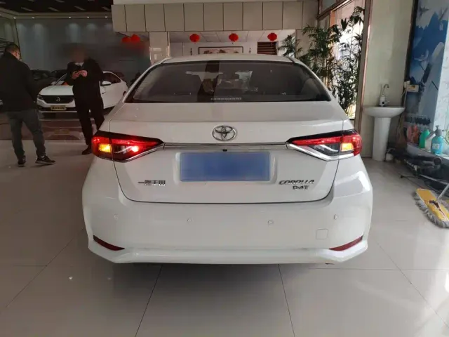 Toyota Corolla — Фото автомобиля 3