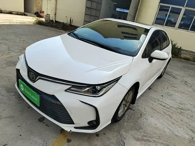 Фотография автомобиля — Toyota Corolla