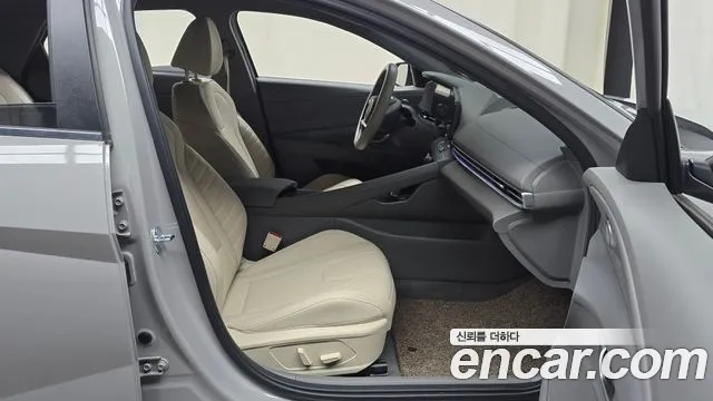 Hyundai Avante — Фото автомобиля 16