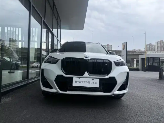 BMW X1 — Фото автомобиля 2