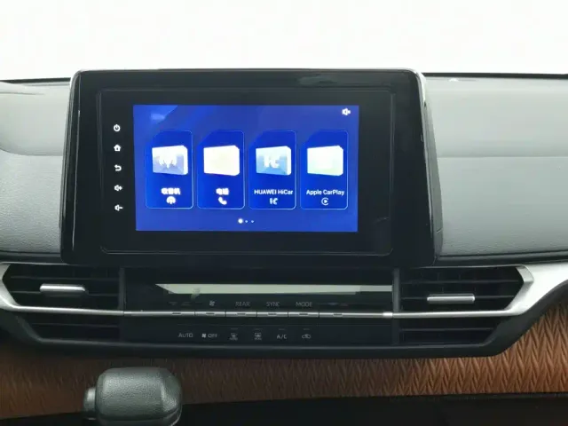 Toyota Granvia — Фото автомобиля 12