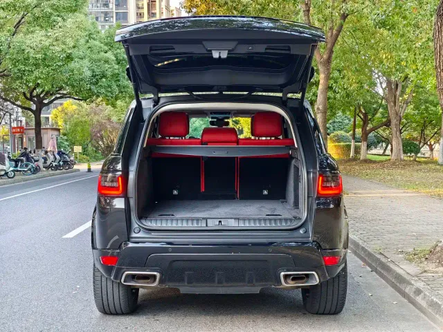 Land Rover Range Rover Sport — Фото автомобиля 16