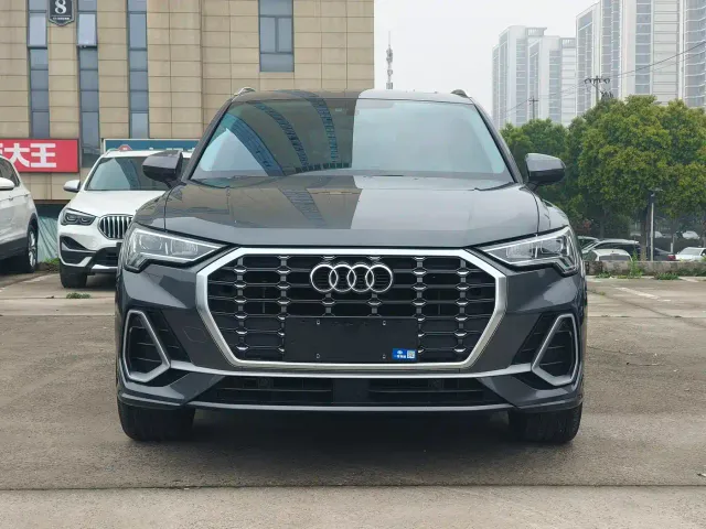 Audi Q3 — Фото автомобиля 2