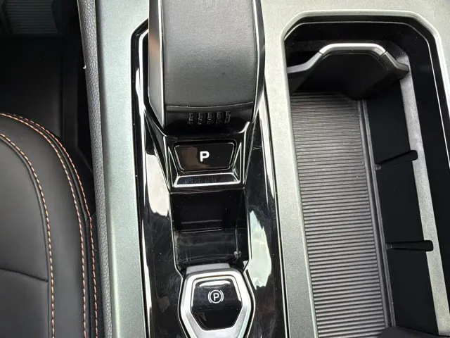 Geely Haoyue L — Фото автомобиля 26