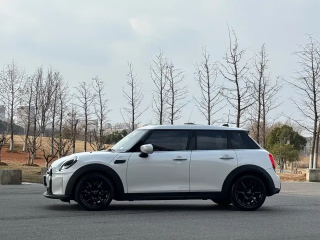 MINI Hatch — Фото автомобиля 7