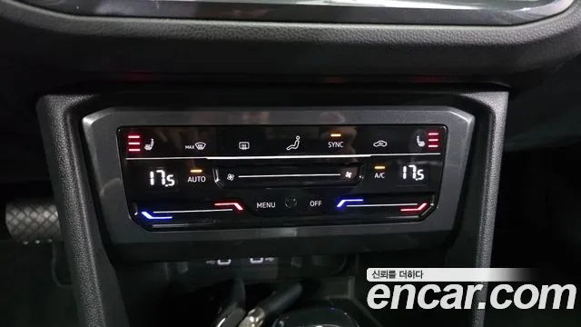 Volkswagen Tiguan — Фото автомобиля 23