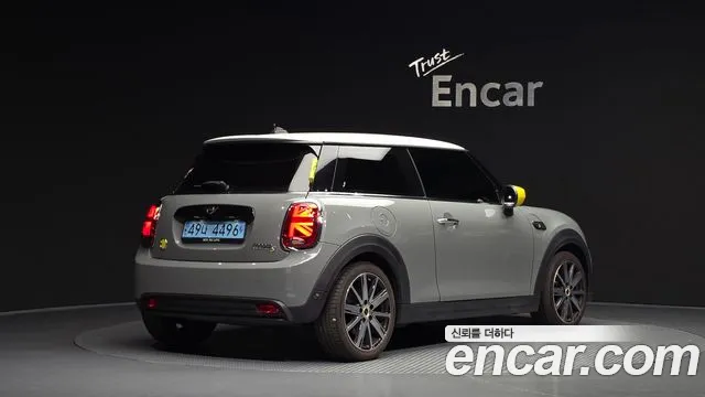 Mini Cooper — Фото автомобиля 2