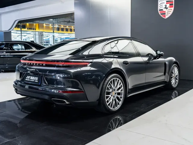 Porsche Panamera — Фото автомобиля 13