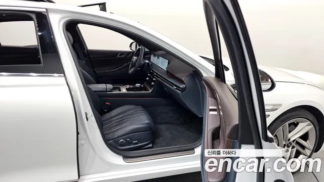 Genesis G80 Бензин 2.5 турбо 2WD — Фото автомобиля 17