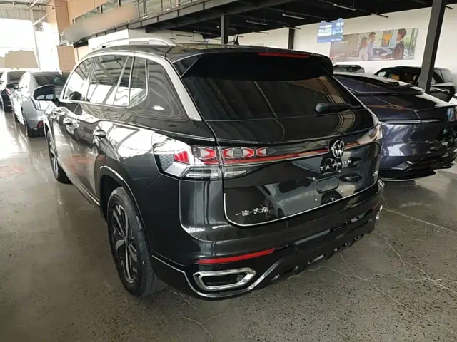 Volkswagen Tayron GTE Plug-in Hybrid — Фото автомобиля 4