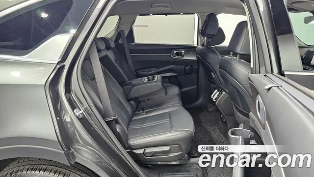 Kia Sorento Новый Sorento 4 поколение Дизель 2.2 2WD — Фото автомобиля 11
