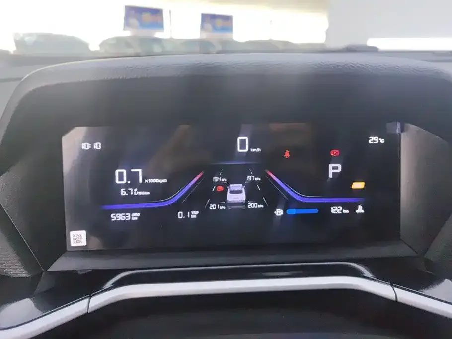 Geely Binyue 2025 Bin Yue L 1.5TD DCT Star Diamond — Фото автомобиля 14