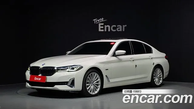Фотография автомобиля — BMW 5 Series G30