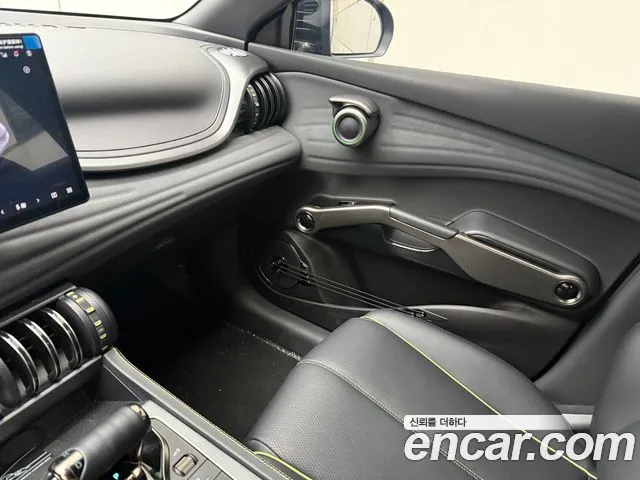 BYD Atto 3 — Фото автомобиля 11