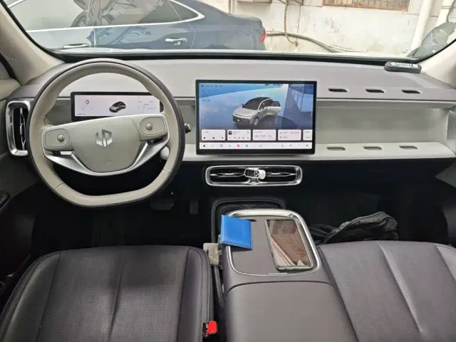 Leapmotor Leapmotor B10 2025 510 Joy Edition — Фото автомобиля 9