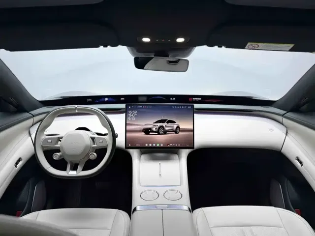 Xiaomi YU7 — Фото автомобиля 9