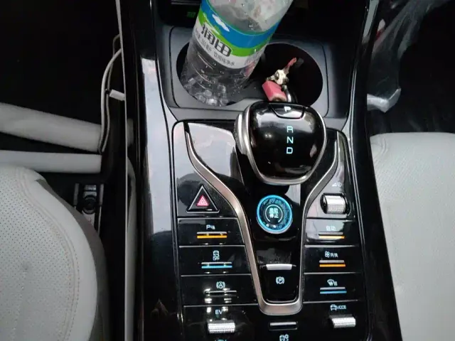 BYD Qin PLUS — Фото автомобиля 13