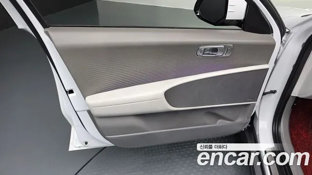 Hyundai Ioniq6 Long Range AWD — Фото автомобиля 18