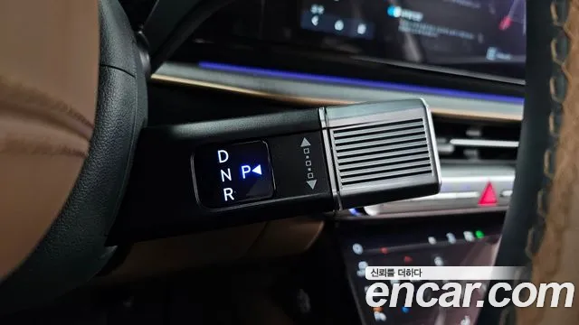 Hyundai Grandeur Grandeur (GN7) 2.5 Бензин 2WD — Фото автомобиля 9