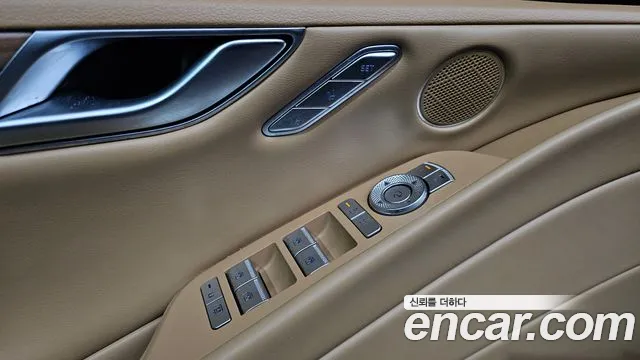 Genesis G80 Бензин 2.5 турбо AWD — Фото автомобиля 16