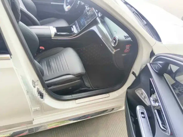 Mercedes-Benz C-Class — Фото автомобиля 13