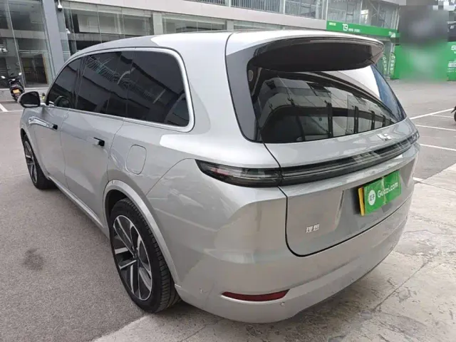 Li Auto L9 — Фото автомобиля 4