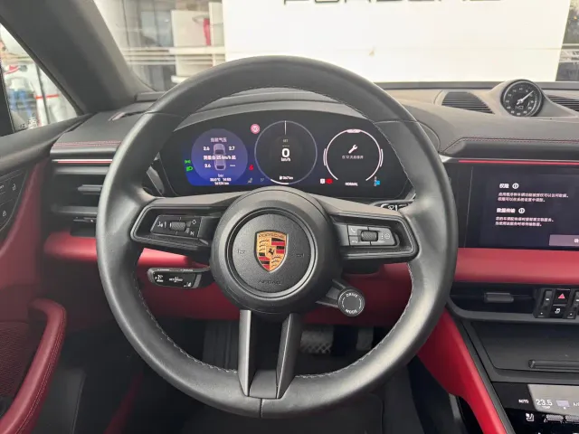 Porsche Macan EV — Фото автомобиля 18