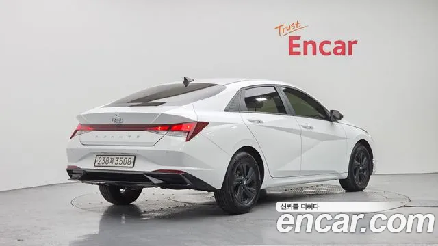 Hyundai AVANTE Avante (CN7) — Фото автомобиля 2