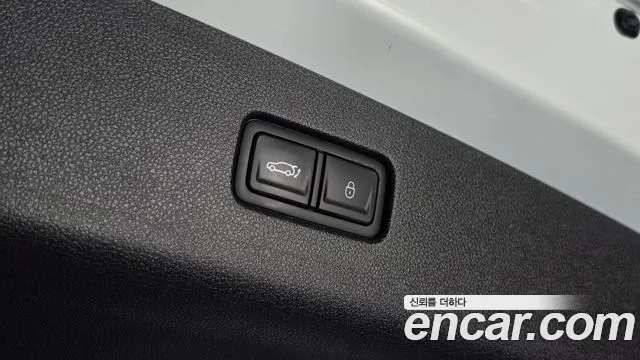 Genesis GV70 — Фото автомобиля 26