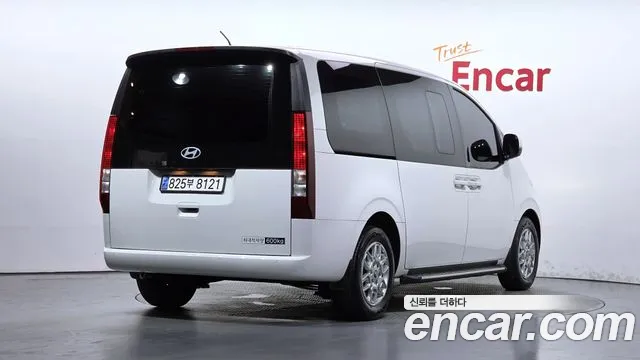 Hyundai Staria — Фото автомобиля 2