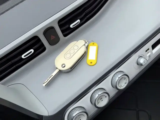 Wuling Hongguang Mini EV — Фото автомобиля 8