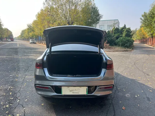 BYD Qin PLUS — Фото автомобиля 18