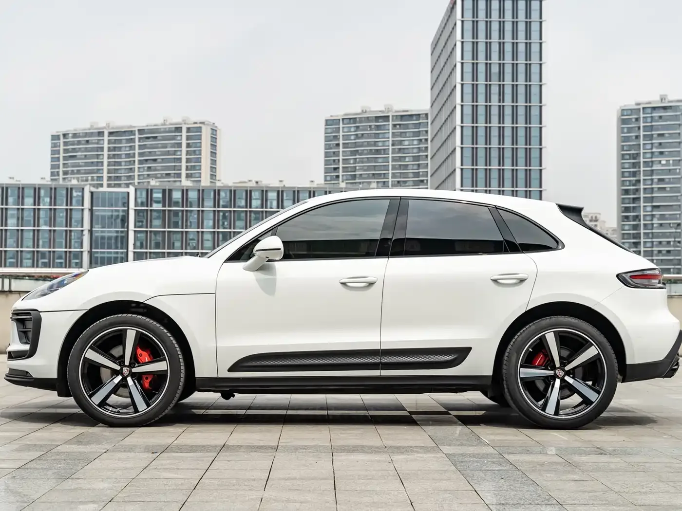Porsche Macan 2023 Macan 2.0T — Фото автомобиля 4