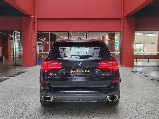 BMW X5 — Фото автомобиля 5
