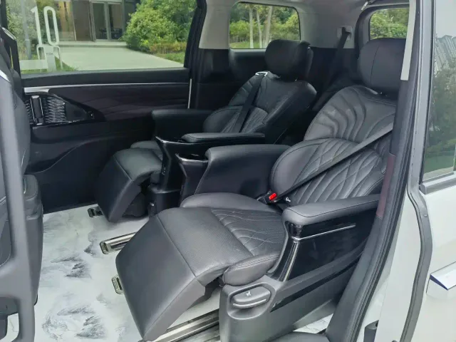 GAC Trumpchi M8 — Фото автомобиля 17