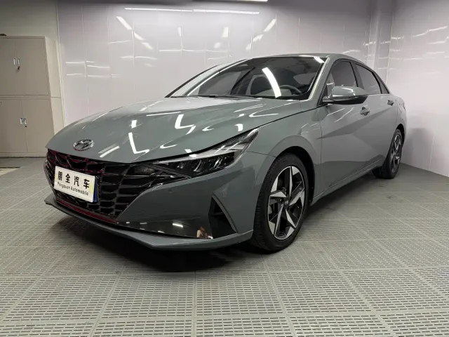Фотография автомобиля — Hyundai Elantra