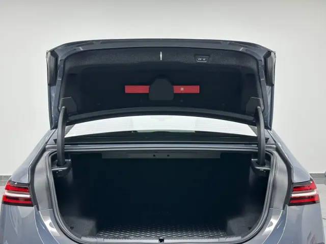 BMW 5 Series — Фото автомобиля 18