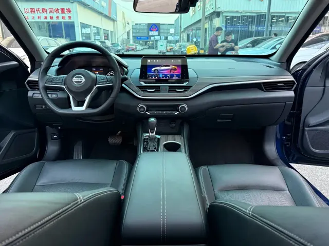 Nissan Teana — Фото автомобиля 8