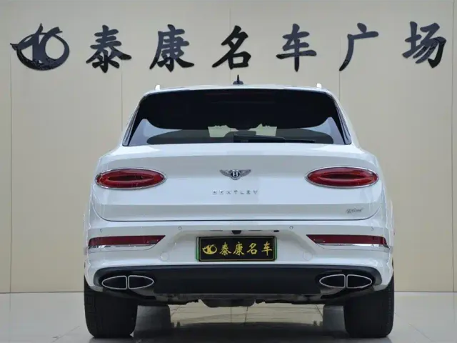 Bentley Bentayga Hybrid — Фото автомобиля 3