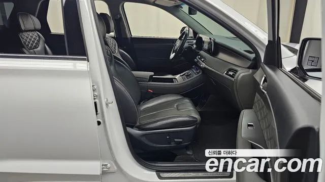 Hyundai Palisade Palisade Бензин 3.8 4WD — Фото автомобиля 24