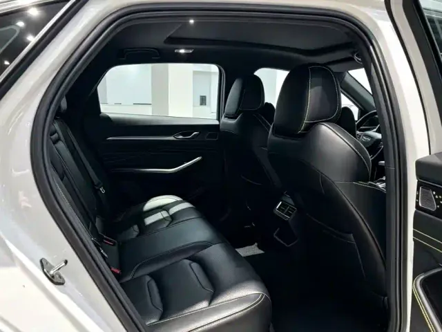 Geely Xingrui — Фото автомобиля 6