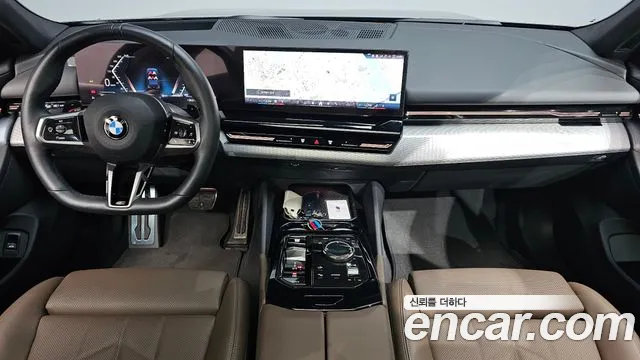 BMW 5-Series — Фото автомобиля 6