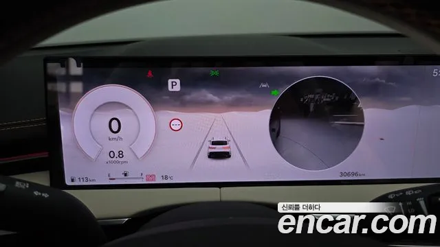 Genesis GV70 — Фото автомобиля 11