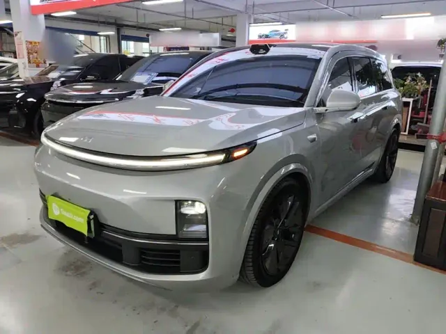 Фотография автомобиля — Li Auto L9