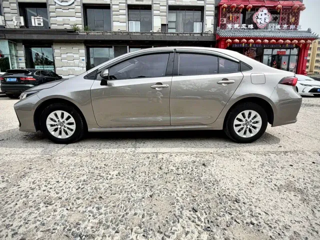 Toyota Corolla — Фото автомобиля 8