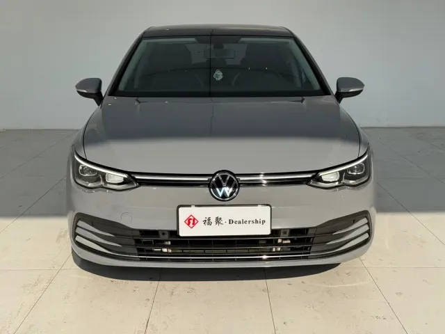 Фотография автомобиля — Volkswagen Golf