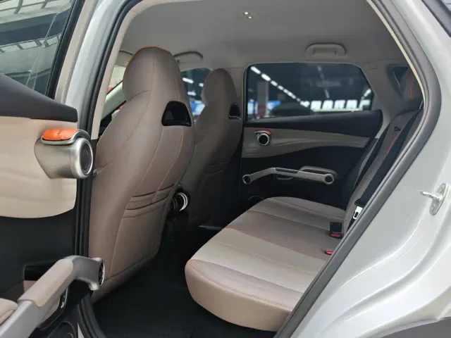 BYD Yuan PLUS — Фото автомобиля 9
