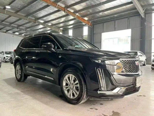 Cadillac XT6 — Фото автомобиля 3