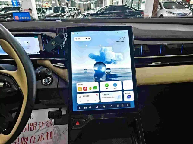 Geely Boyue L — Фото автомобиля 9